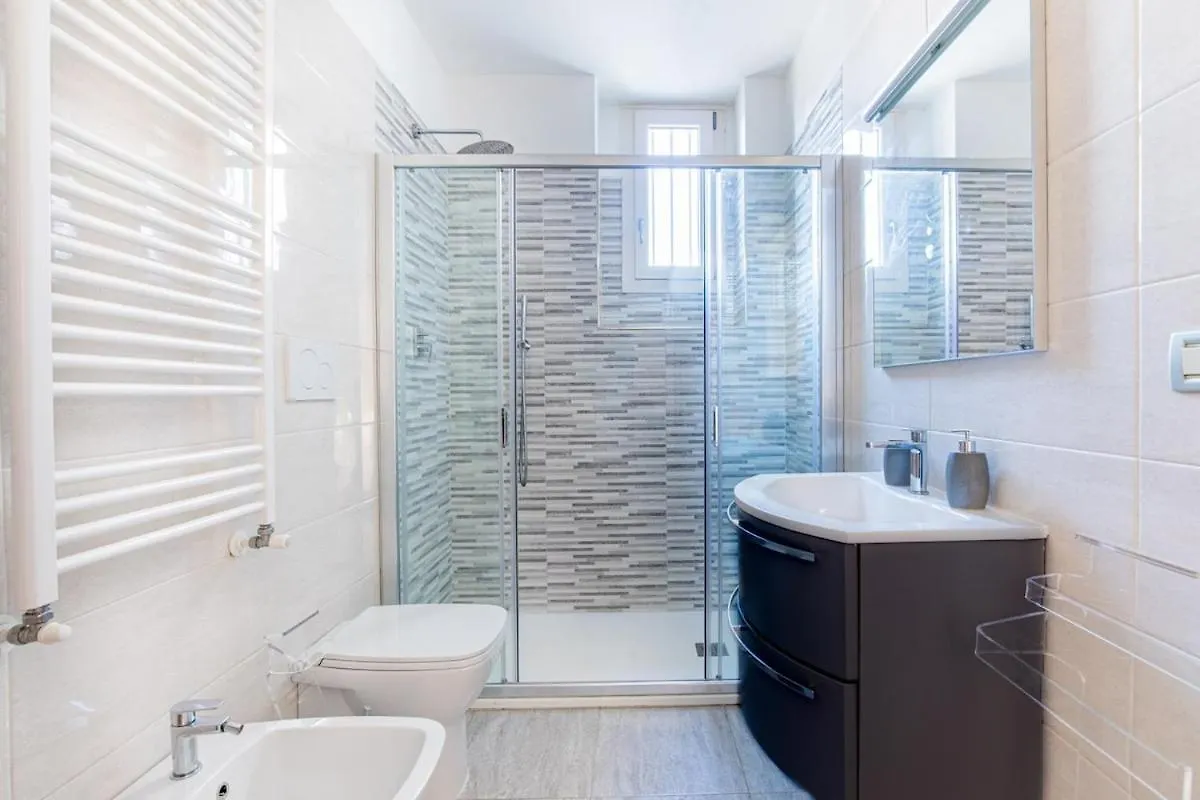 Apartment Vistamare, Superior Stay On Viareggio'S Promenade