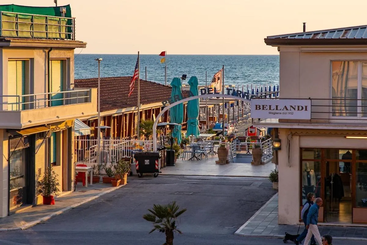 Vistamare, Superior Stay On Viareggio'S Promenade アパート