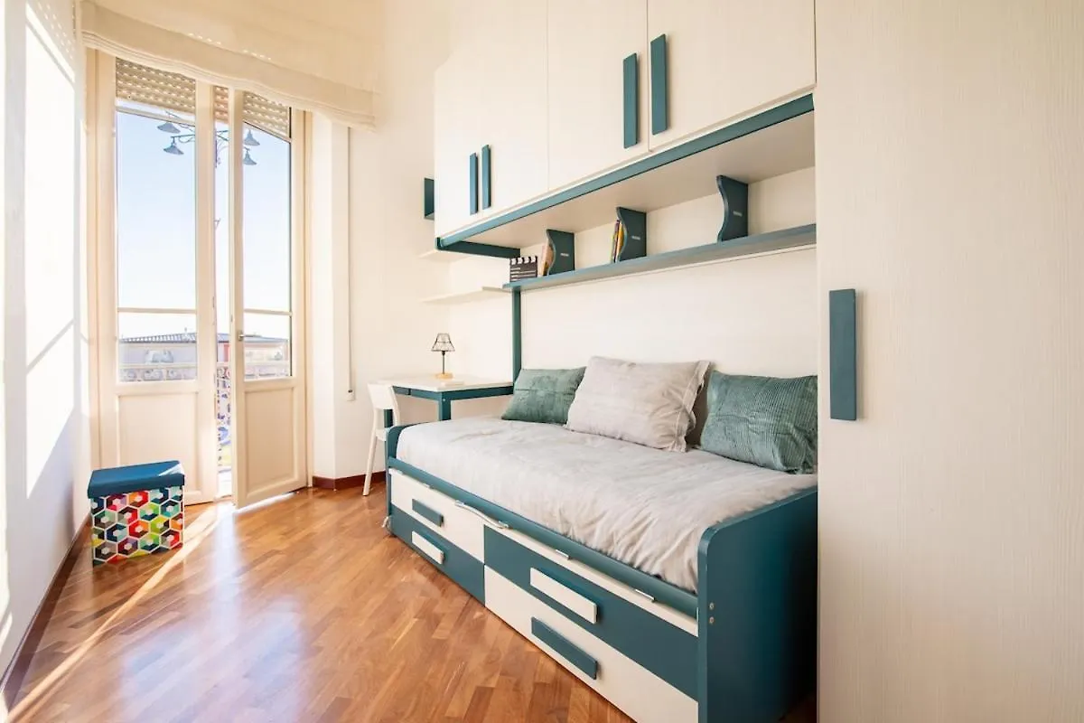 Apartment Vistamare, Superior Stay On Viareggio'S Promenade