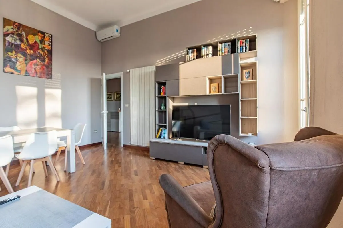 Vistamare, Superior Stay On Viareggio'S Promenade Italy