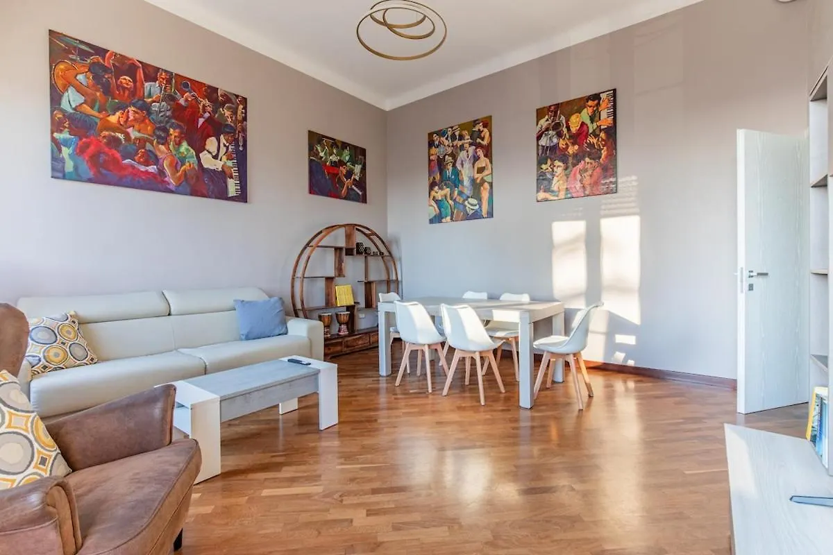 Vistamare, Superior Stay On Viareggio'S Promenade 0*, וירג'יו