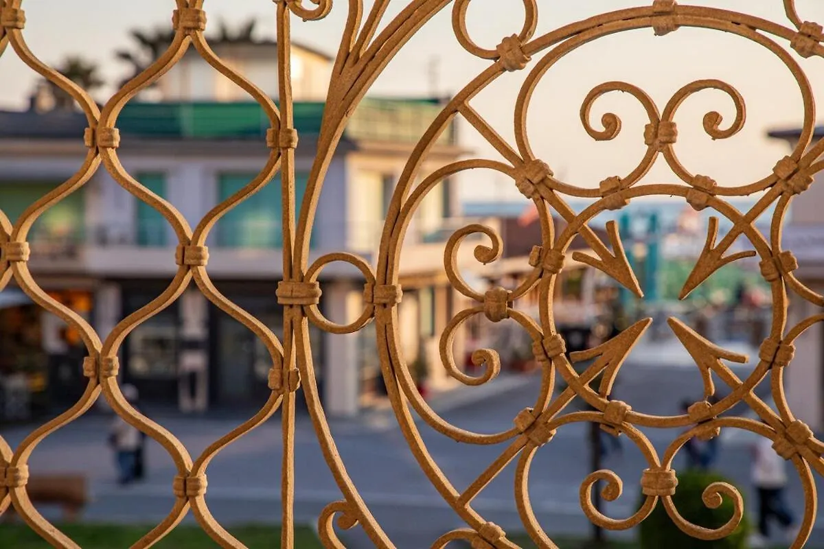 Vistamare, Superior Stay On Viareggio'S Promenade איטליה